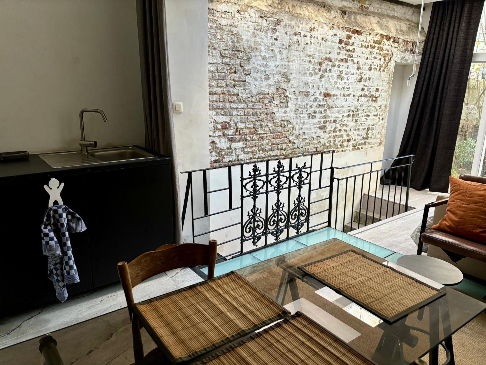 Art Apartment Брюссель Экстерьер фото